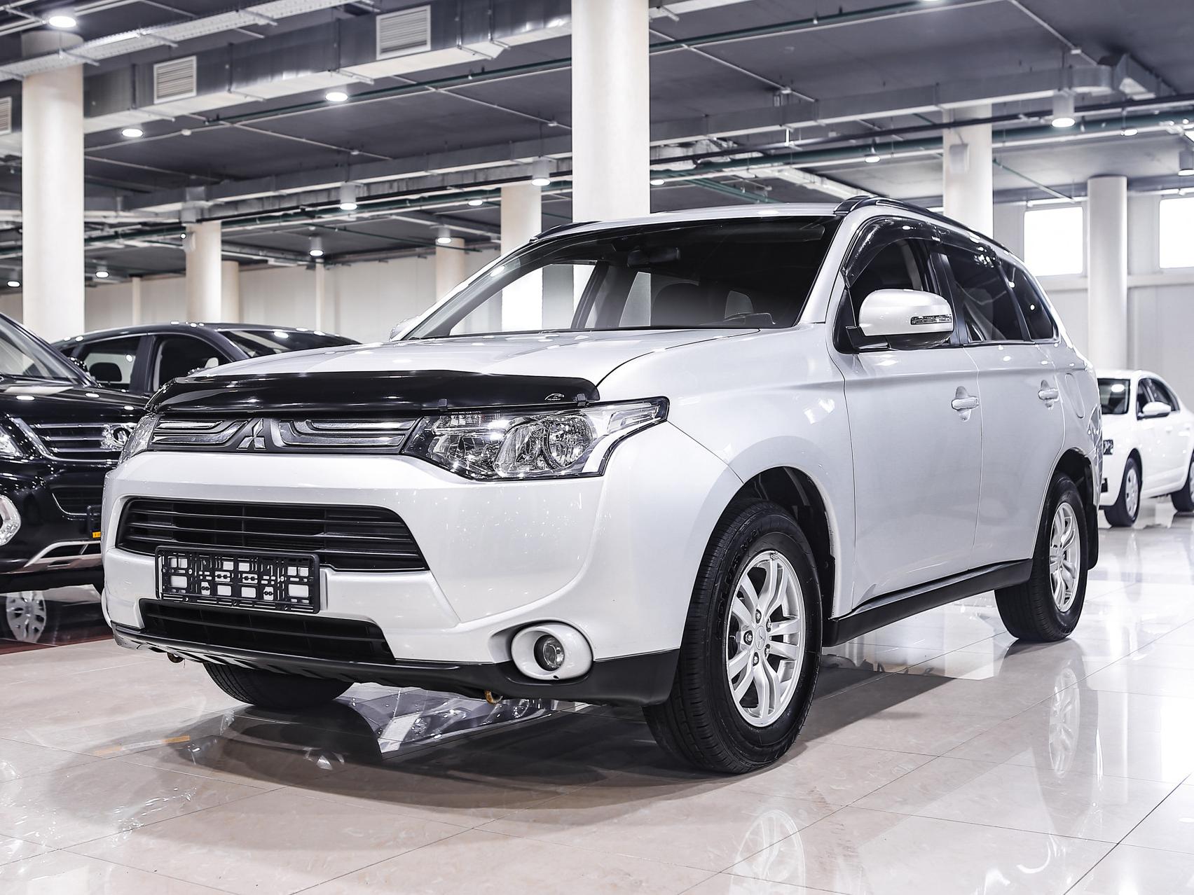 Купить Outlander с пробегом